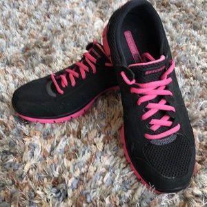 Sketchers Flex Sporty women’s sneaker